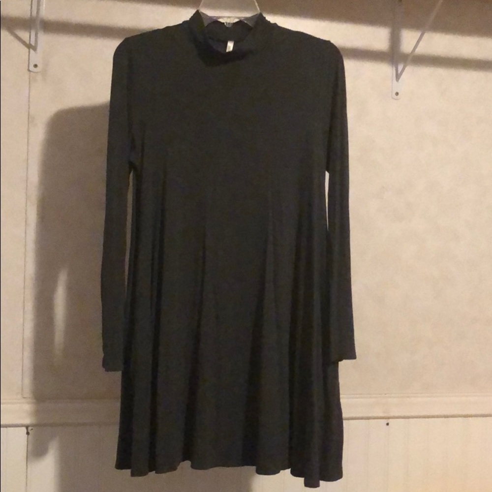 Women’s longsleeve dress